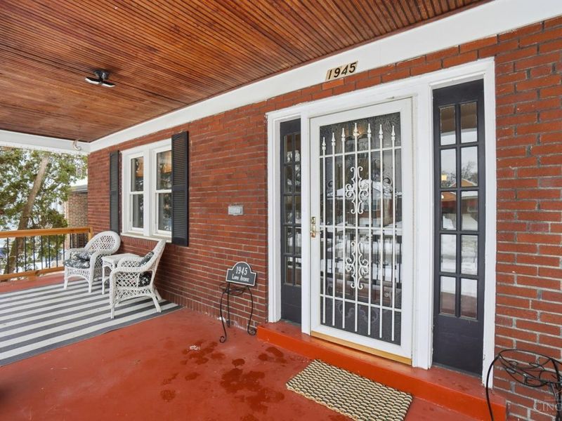 1945 Lawn Avenue, Cincinnati, OH 45237 Photo 2