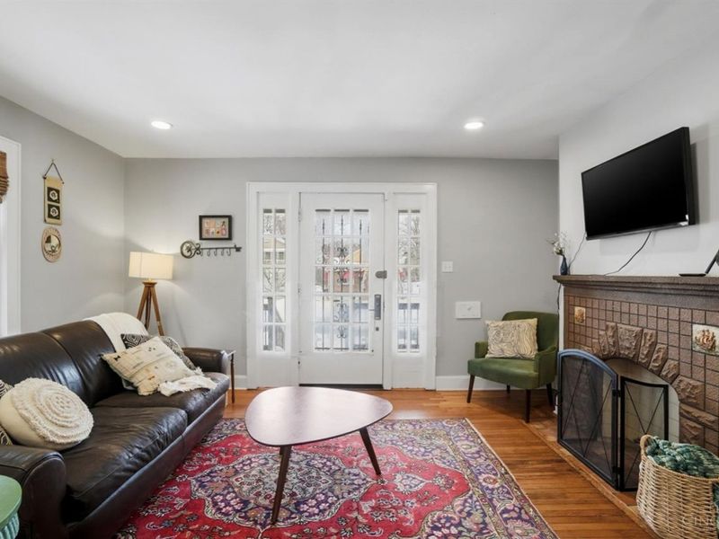 1945 Lawn Avenue, Cincinnati, OH 45237 Photo 3