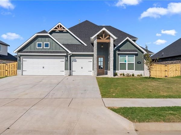 1410 Josephine Drive , Centerton, AR 72719