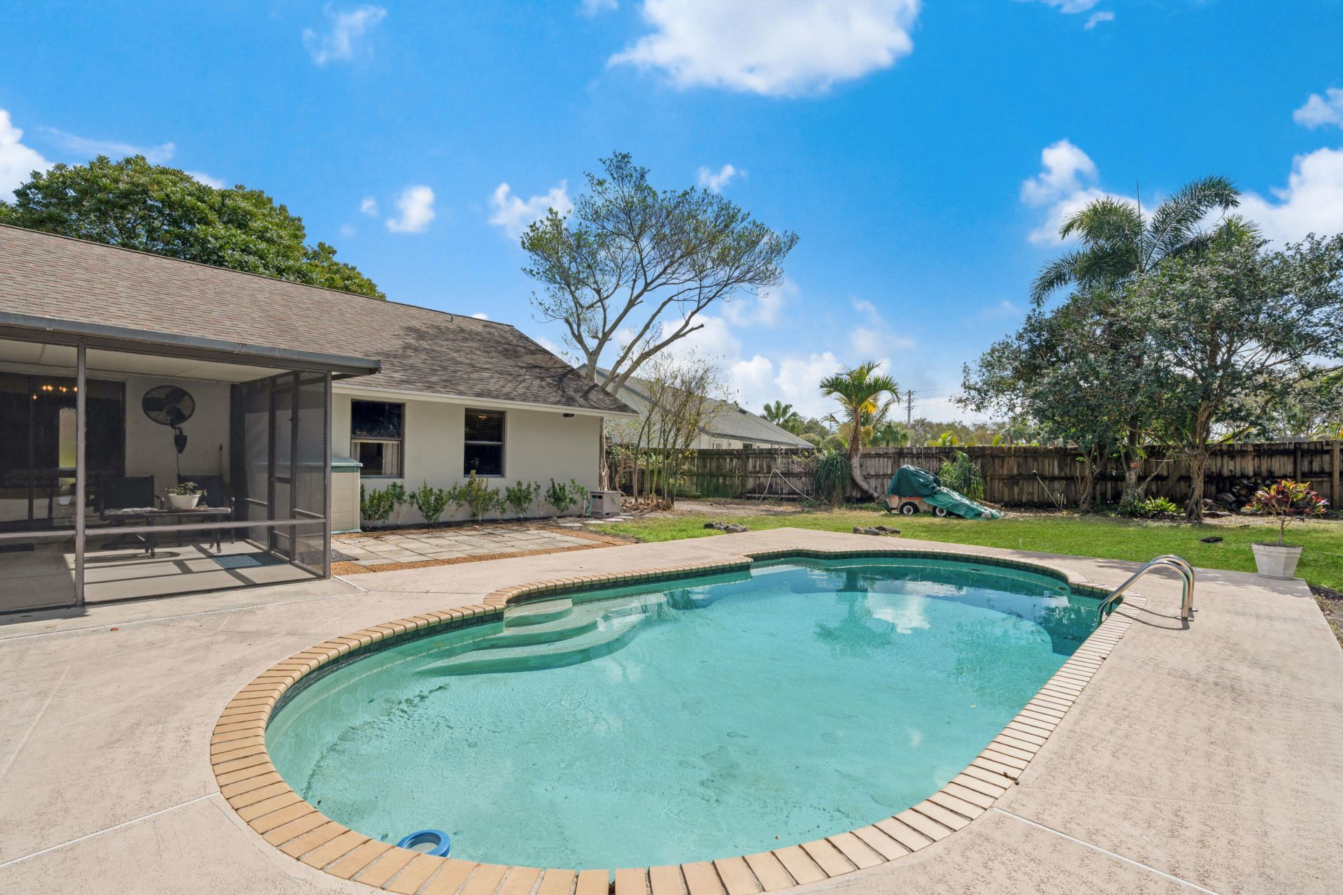 26 Cedar Circle, Boynton Beach, FL 33436 Photo