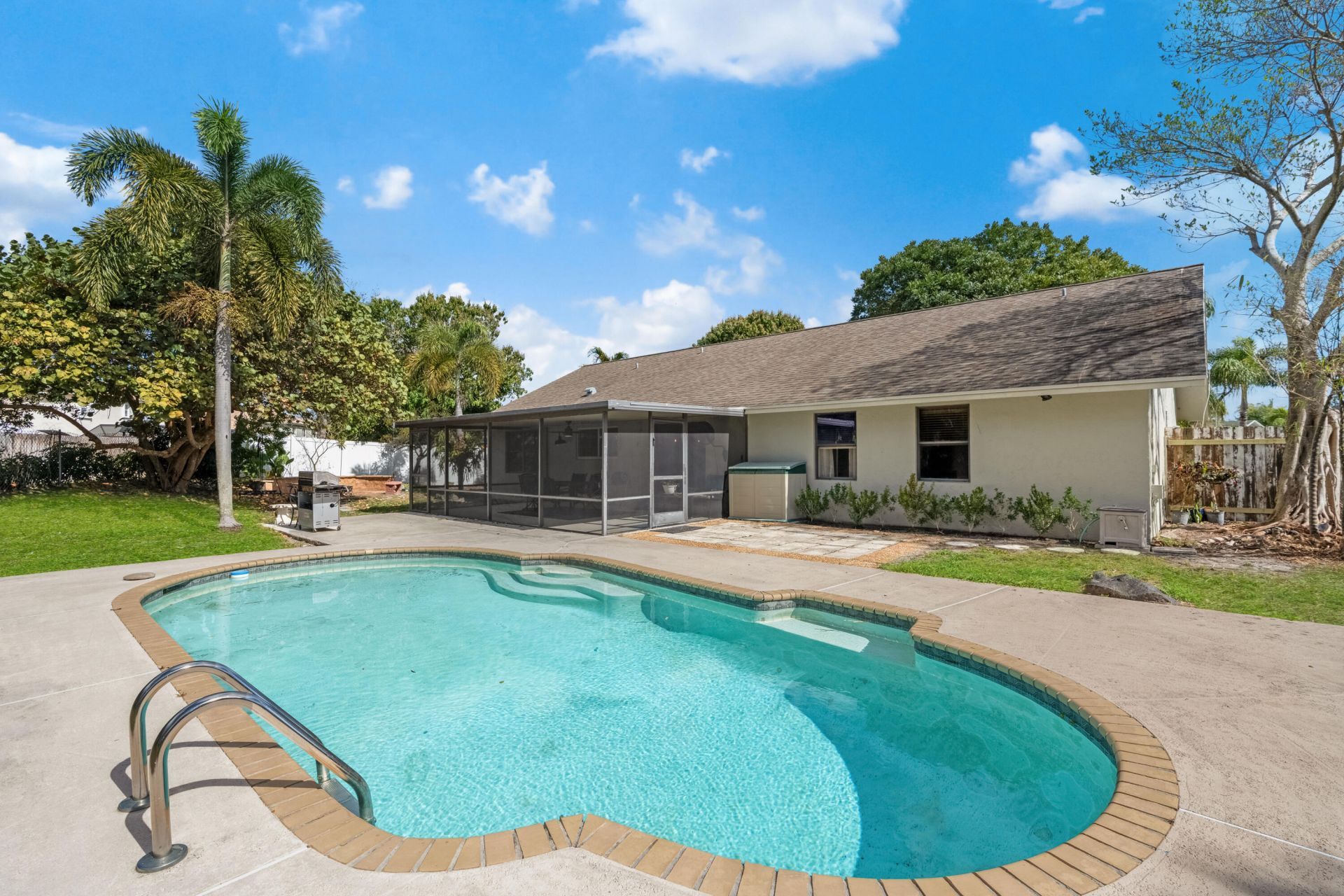 26 Cedar Circle, Boynton Beach, FL 33436 Photo
