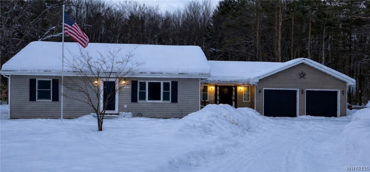 10984 Blanchard Road, Holland, NY 14080 Main Photo