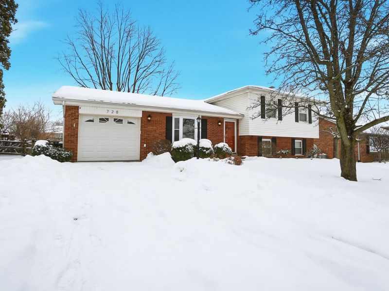 728 Meadow View Drive, Villa Hills, KY 41017 Photo 2