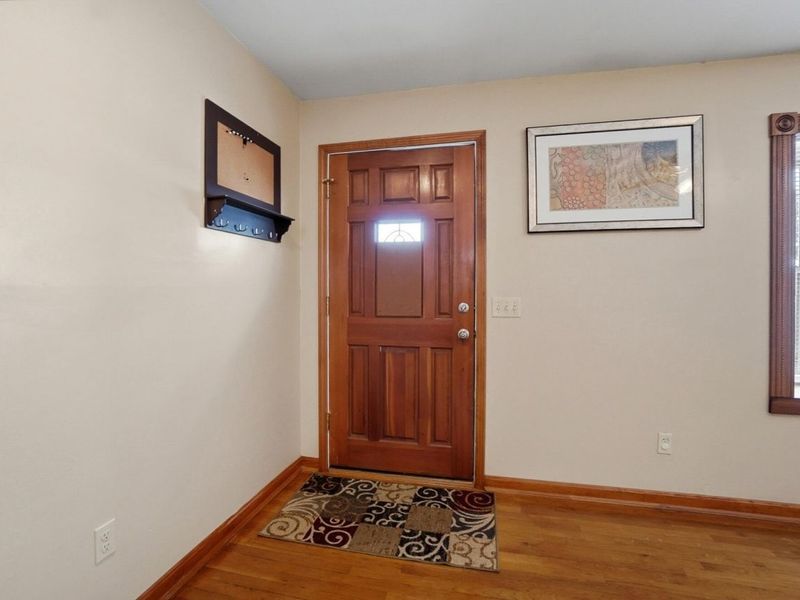 728 Meadow View Drive, Villa Hills, KY 41017 Photo 4