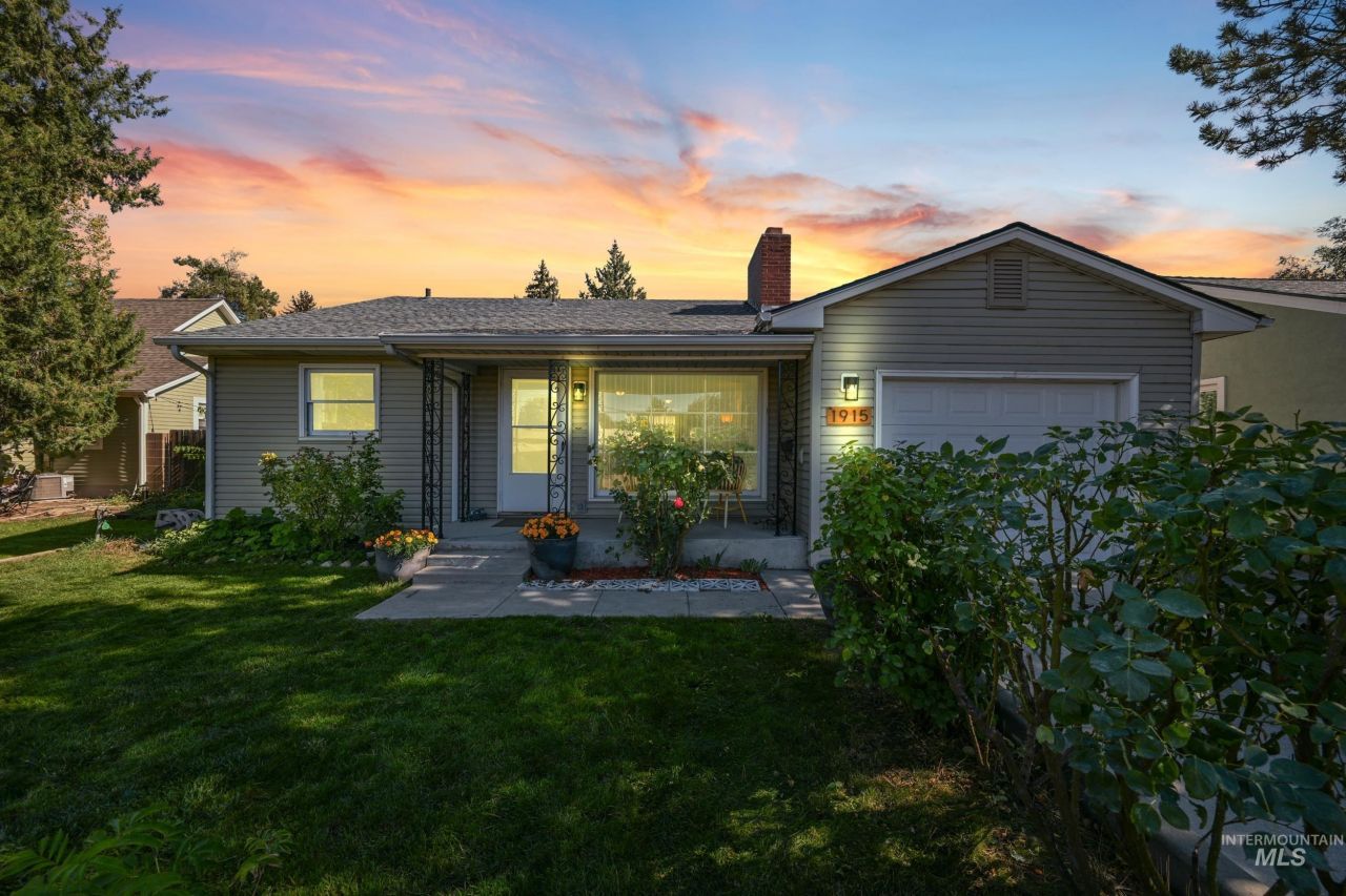 1915 S Montana Ave, Caldwell, ID 83605 Main Photo