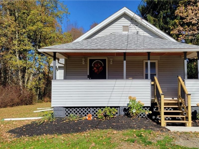 1486 Carson Salt Springs Road, Warren, OH 44481 Photo 1