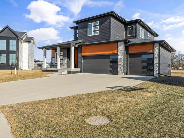 680 Morning Star Court, Waukee, IA 50263