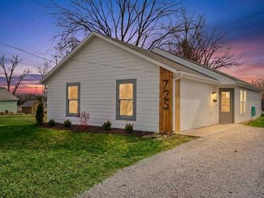 725 Pacific Avenue, Osawatomie, KS 66064