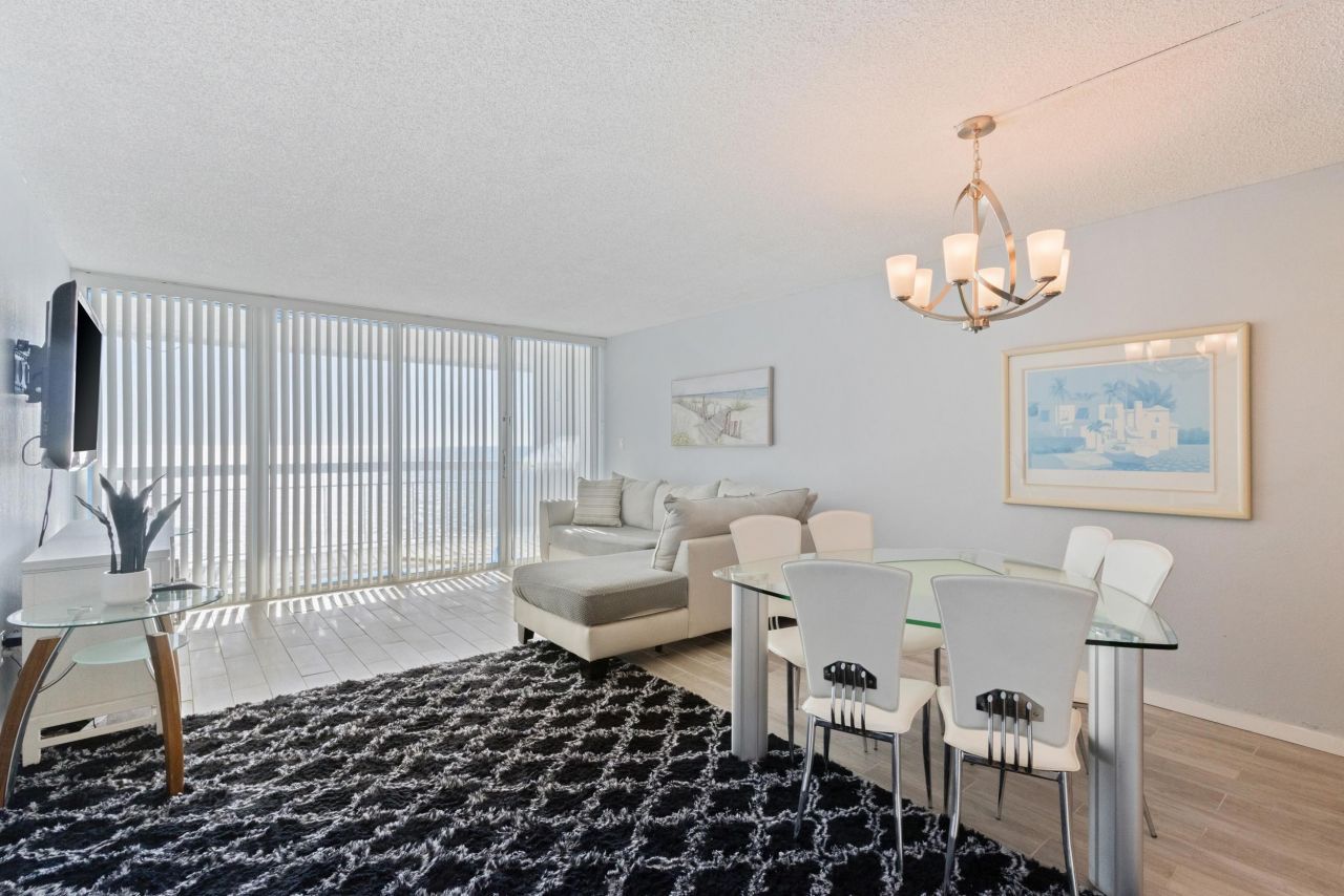 1012 N Waccamaw Dr.  Photo 11