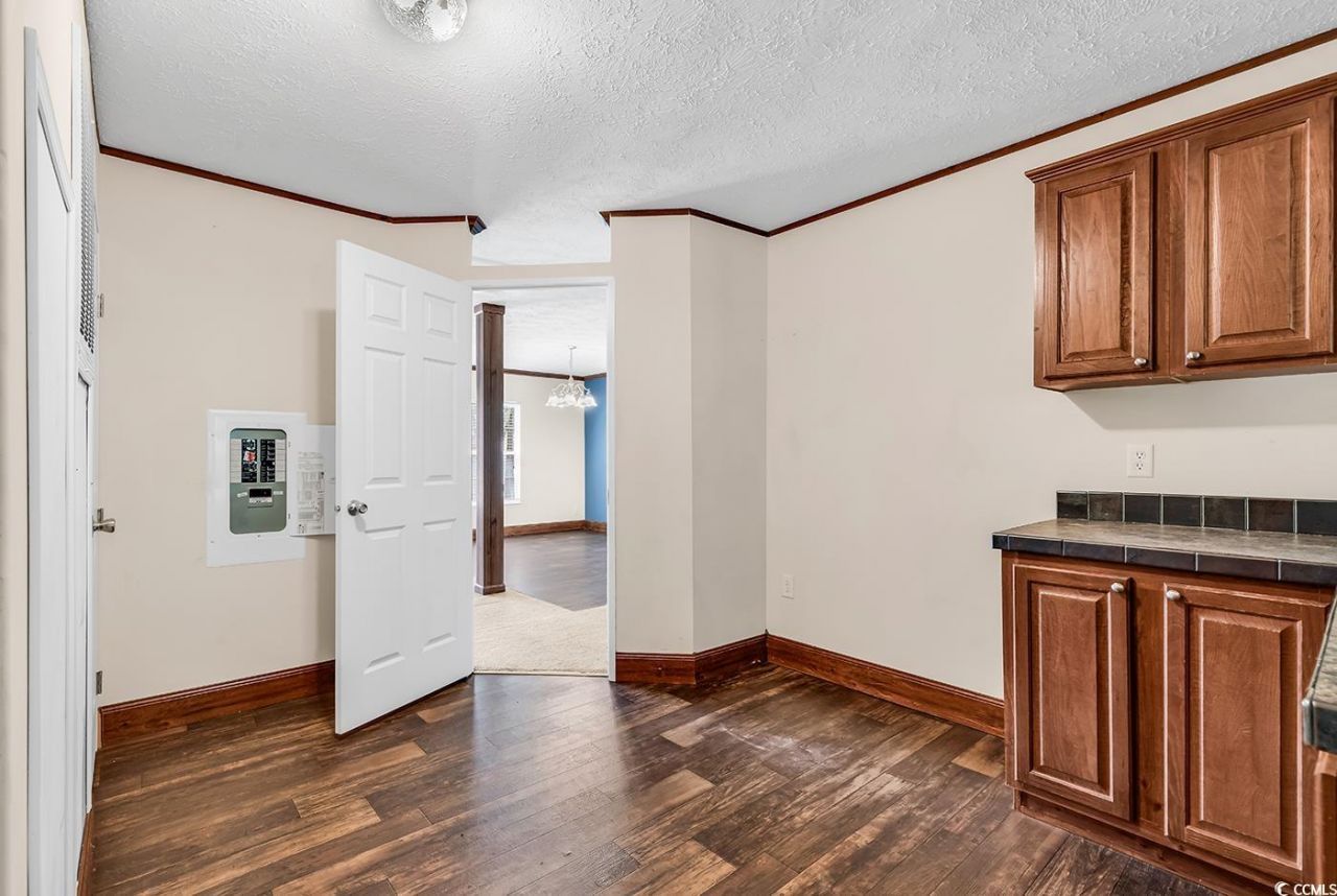 780 Finley Circle  Photo 11