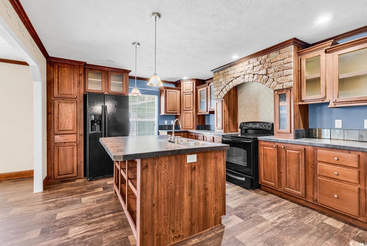 780 Finley Circle  Photo 17