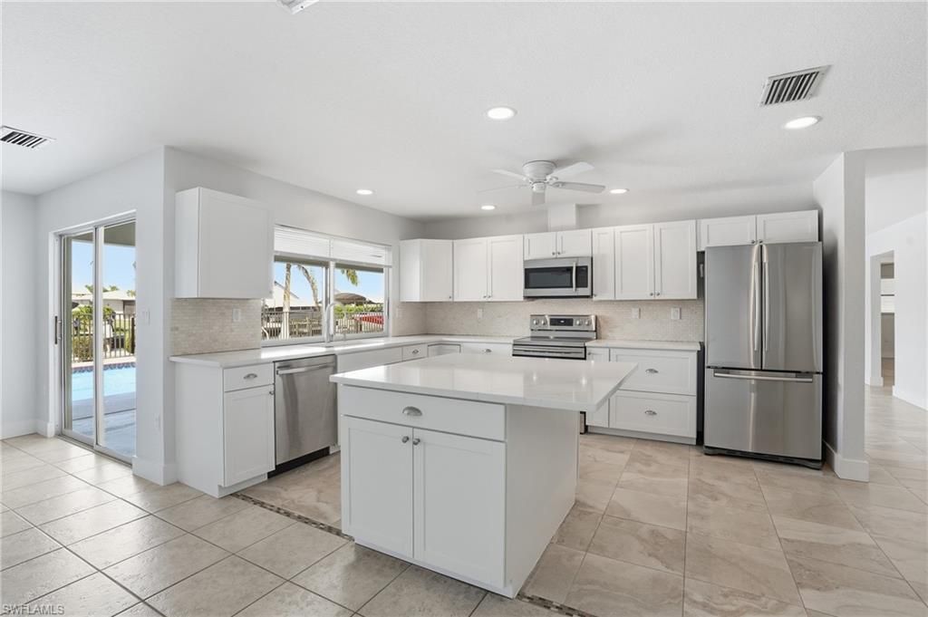 405 Tower Dr, Cape Coral, FL 33904 Photo