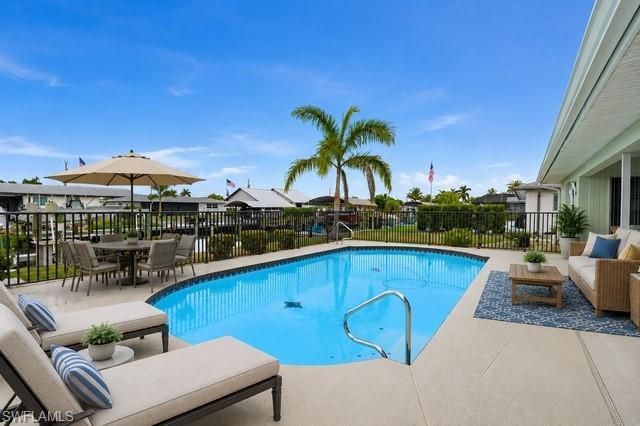 405 Tower Dr, Cape Coral, FL 33904 Photo