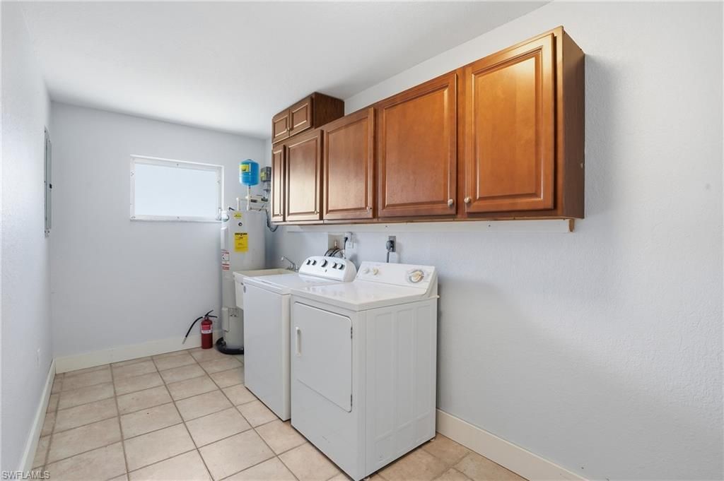 405 Tower Dr, Cape Coral, FL 33904 Photo