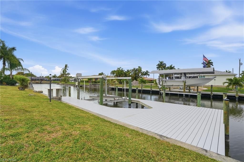 405 Tower Dr, Cape Coral, FL 33904 Photo