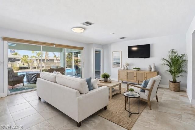 405 Tower Dr, Cape Coral, FL 33904 Photo