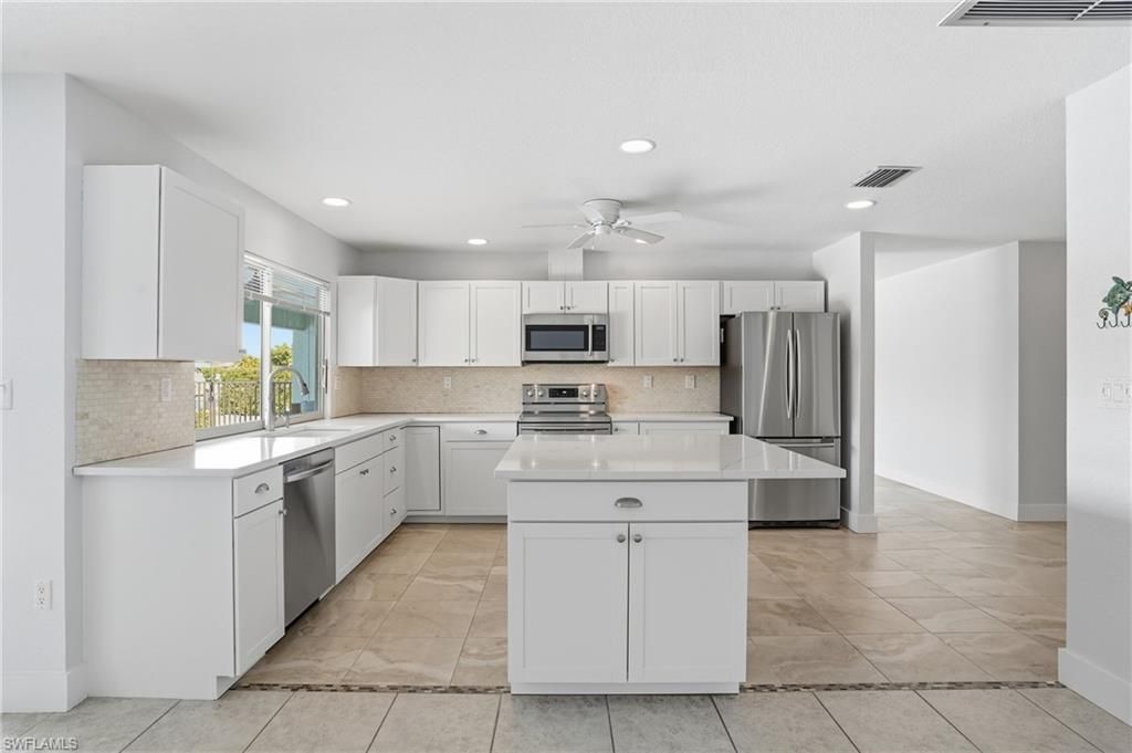 405 Tower Dr, Cape Coral, FL 33904 Photo