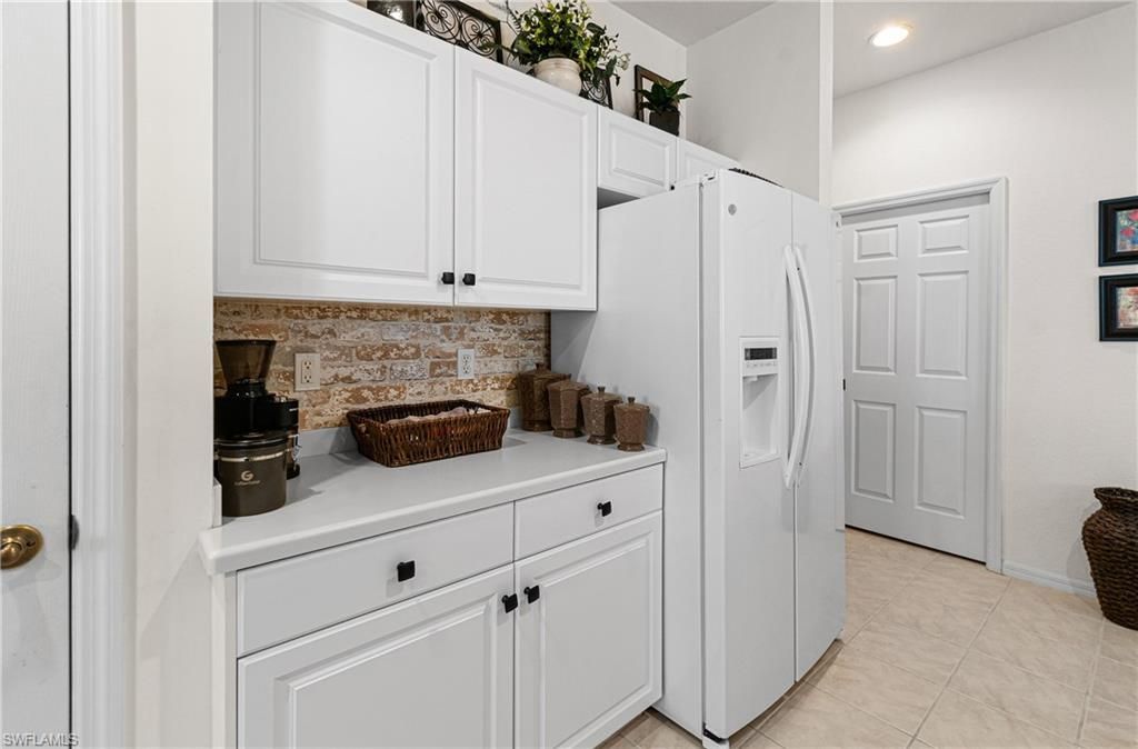 4209 Liron Ave, Unit 202, Fort Myers, FL 33916 Photo