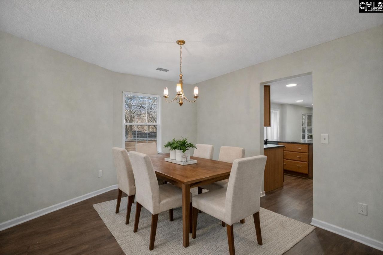 975 Murchison Drive Photo 11