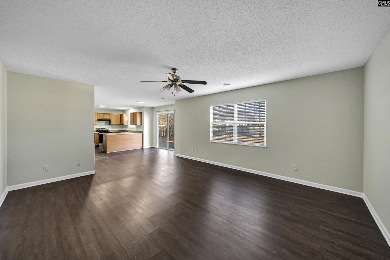 975 Murchison Drive Photo 13