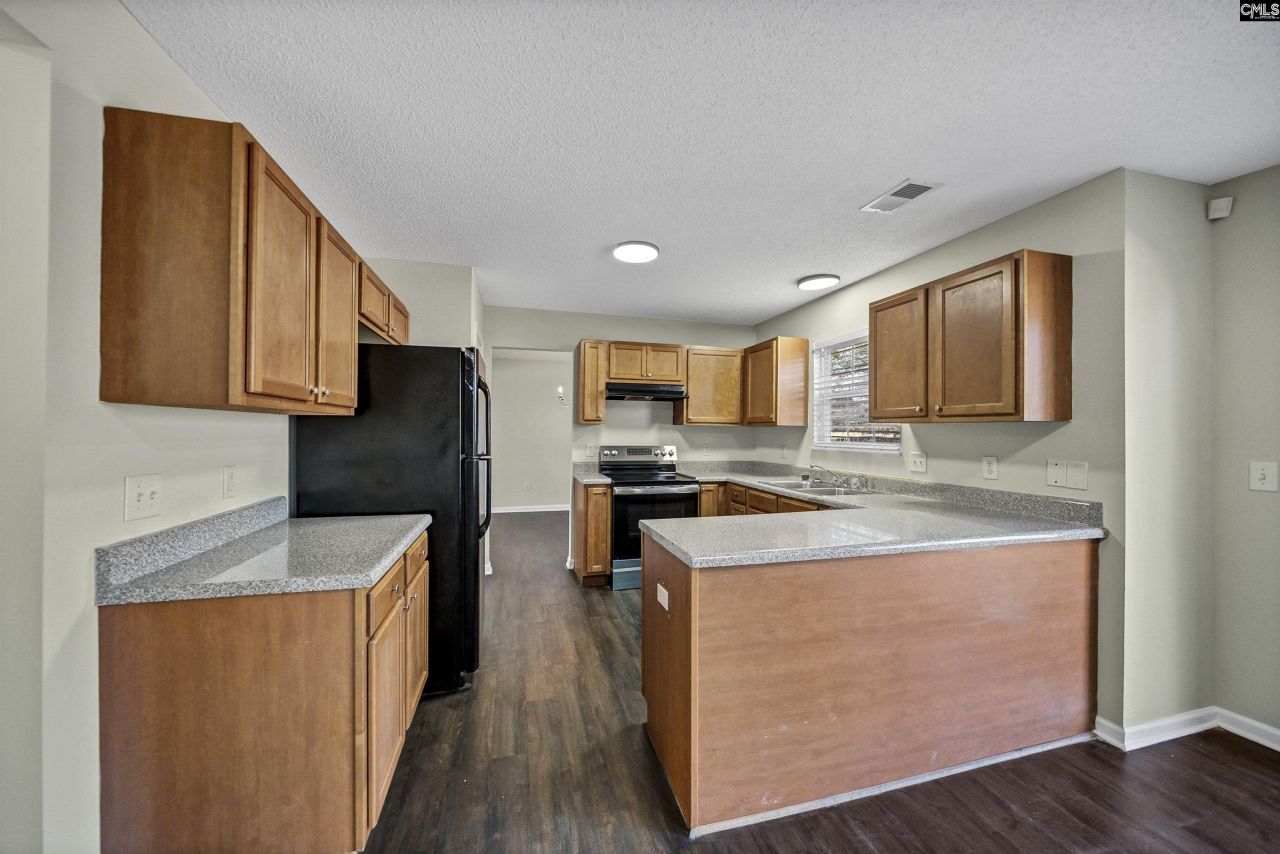 975 Murchison Drive Photo 16