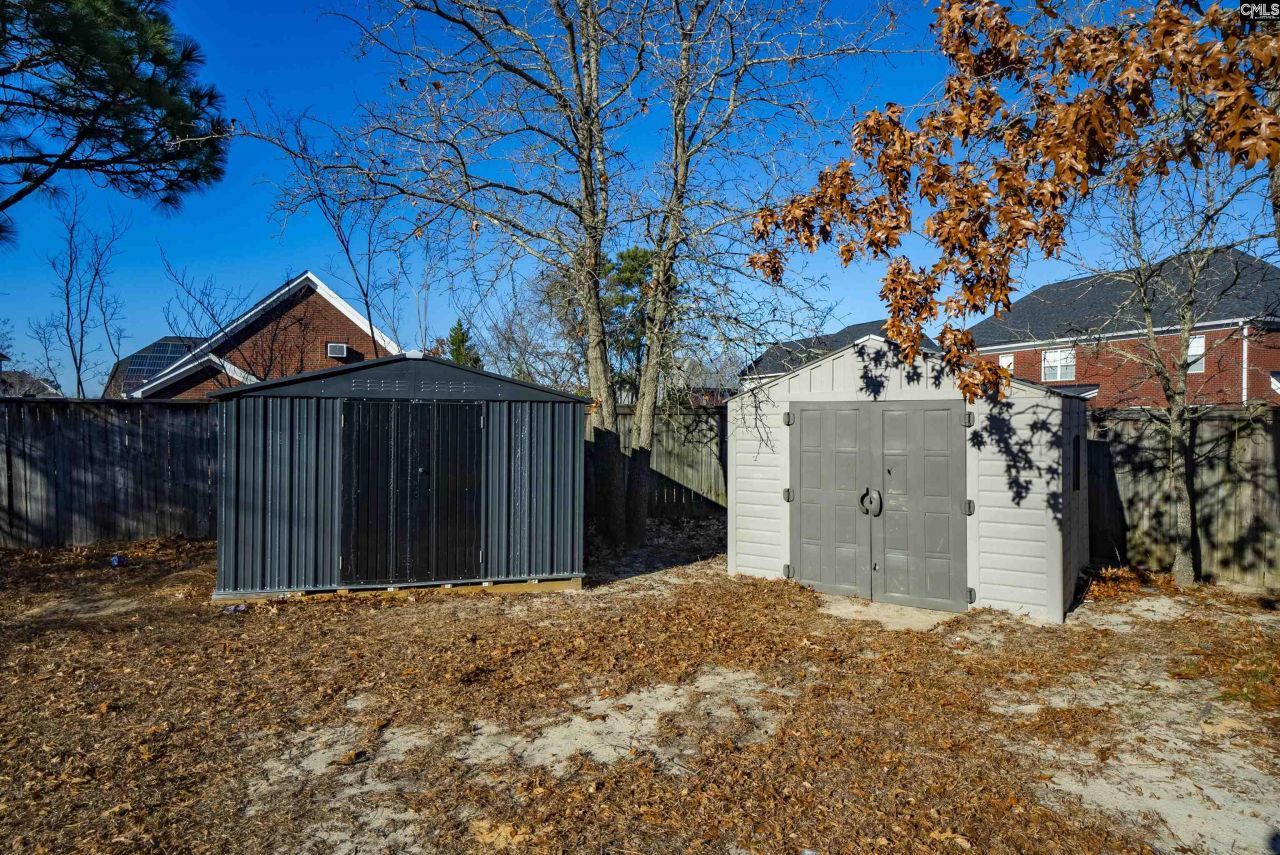 975 Murchison Drive Photo 32