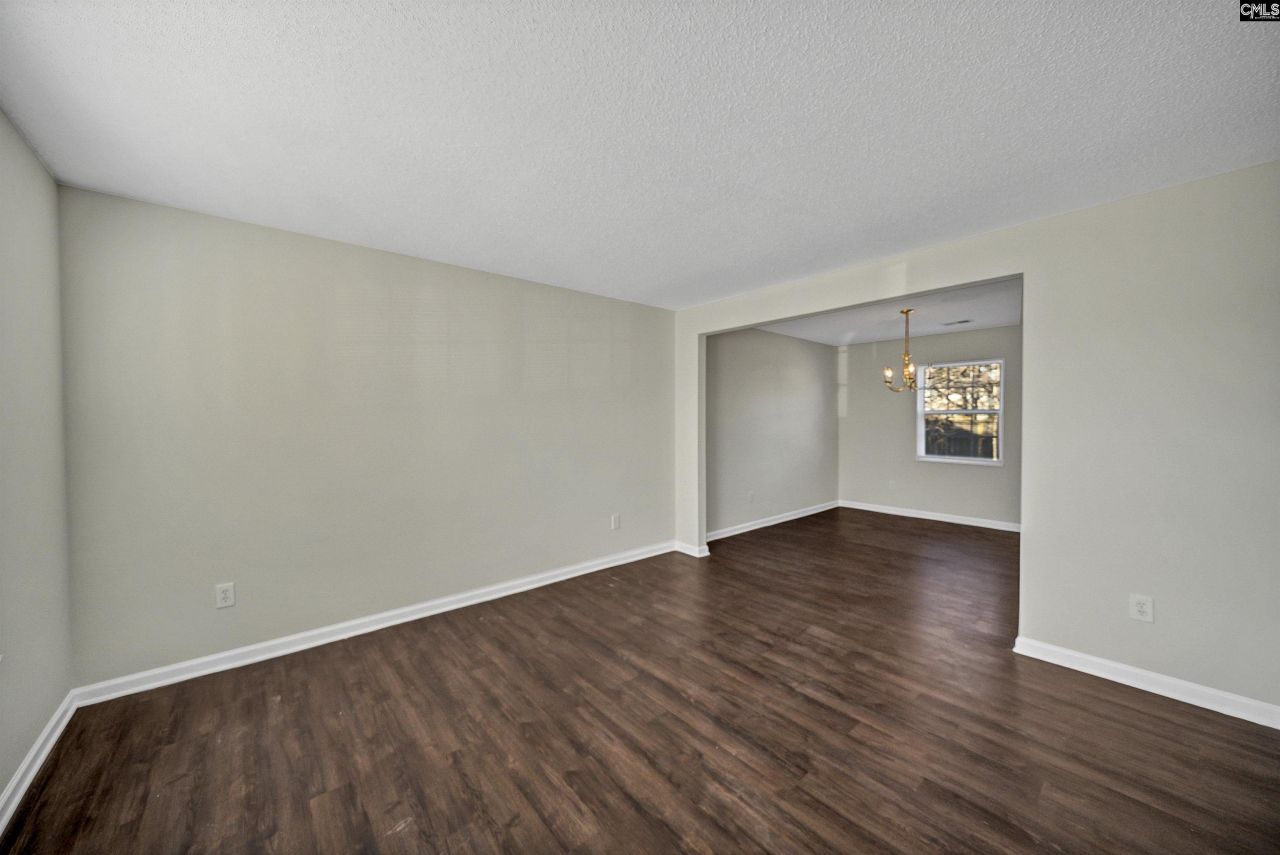 975 Murchison Drive Photo 9