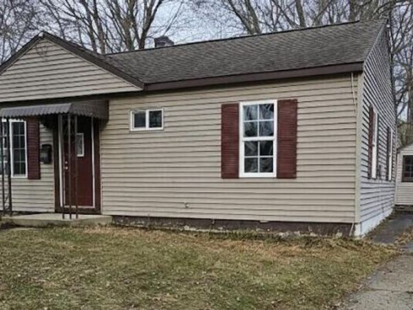 1018 Burr Oak Street, Albion, MI 49224