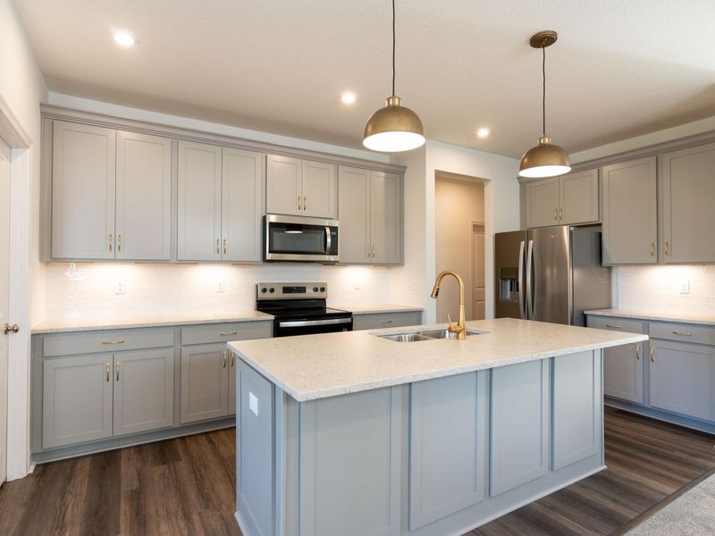 348 Cornwall Drive, Florence, KY 41042 Photo 9