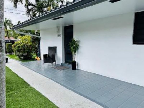 1851-1853 NW 22nd Pl, Miami, FL 33125