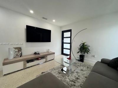1851-1853 NW 22nd Pl, Miami, FL 33125 Photo