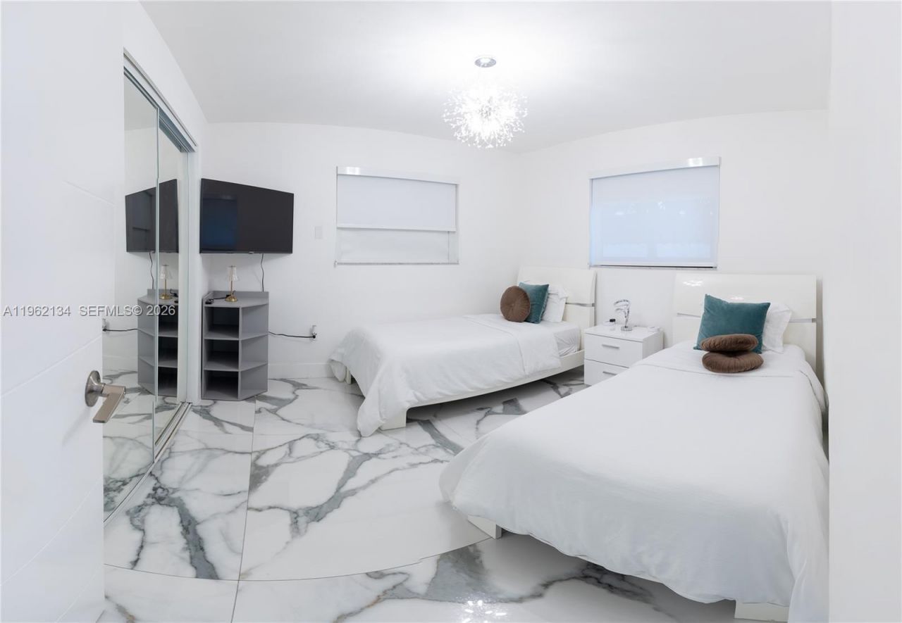 2840-2842 NW 13th St, Miami, FL 33125 Photo