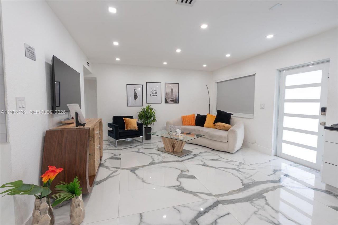 2840-2842 NW 13th St, Miami, FL 33125 Photo