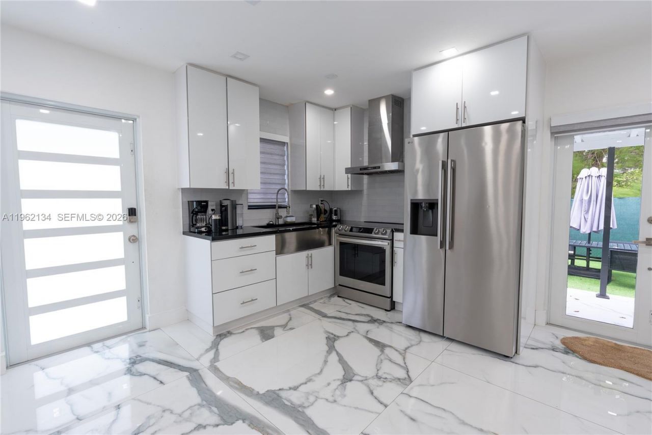 2840-2842 NW 13th St, Miami, FL 33125 Photo