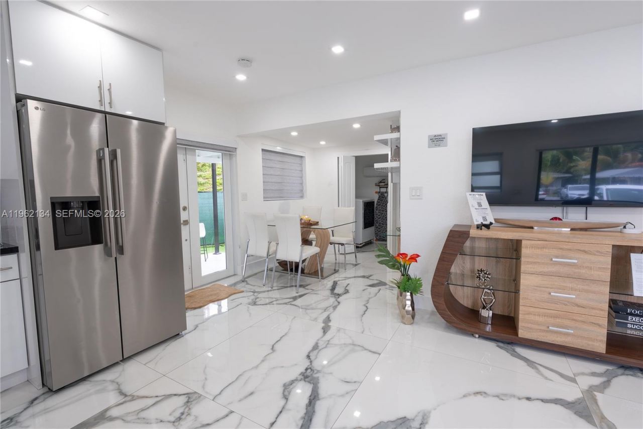 2840-2842 NW 13th St, Miami, FL 33125 Photo