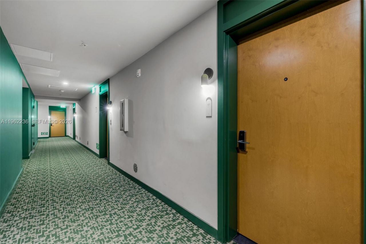 11 NE 6th St , Unit 1611, Miami, FL 33132 Photo