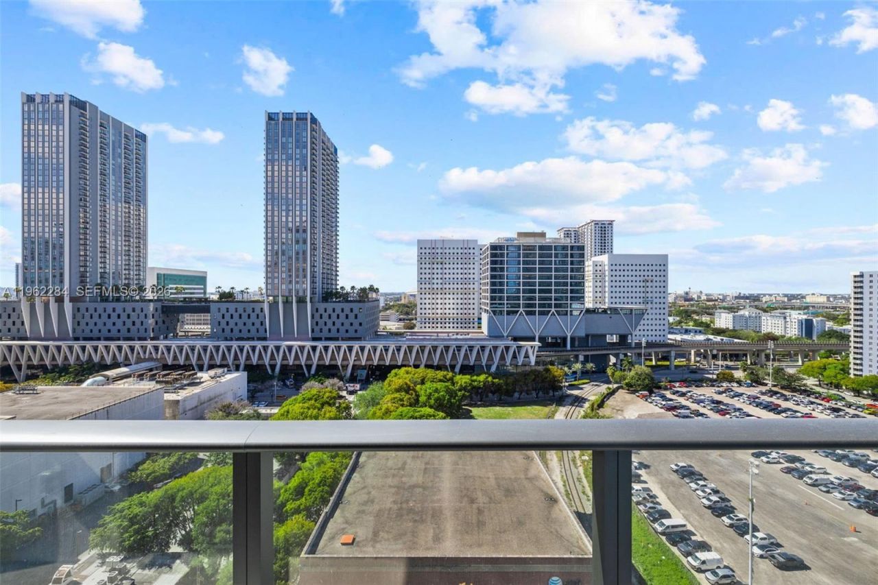 11 NE 6th St , Unit 1615, Miami, FL 33132 Photo