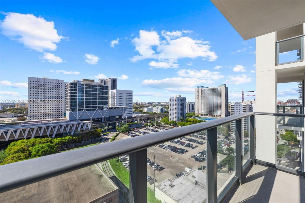 11 NE 6th St , Unit 1615, Miami, FL 33132 Photo