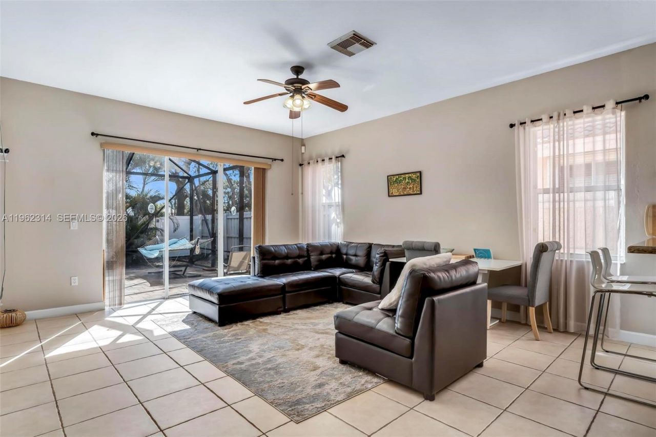 13124 SW 54th Ct, Miramar, FL 33027 Photo