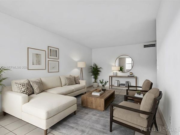 714 NE 10th St , Unit 307, Hallandale Beach, FL 33009