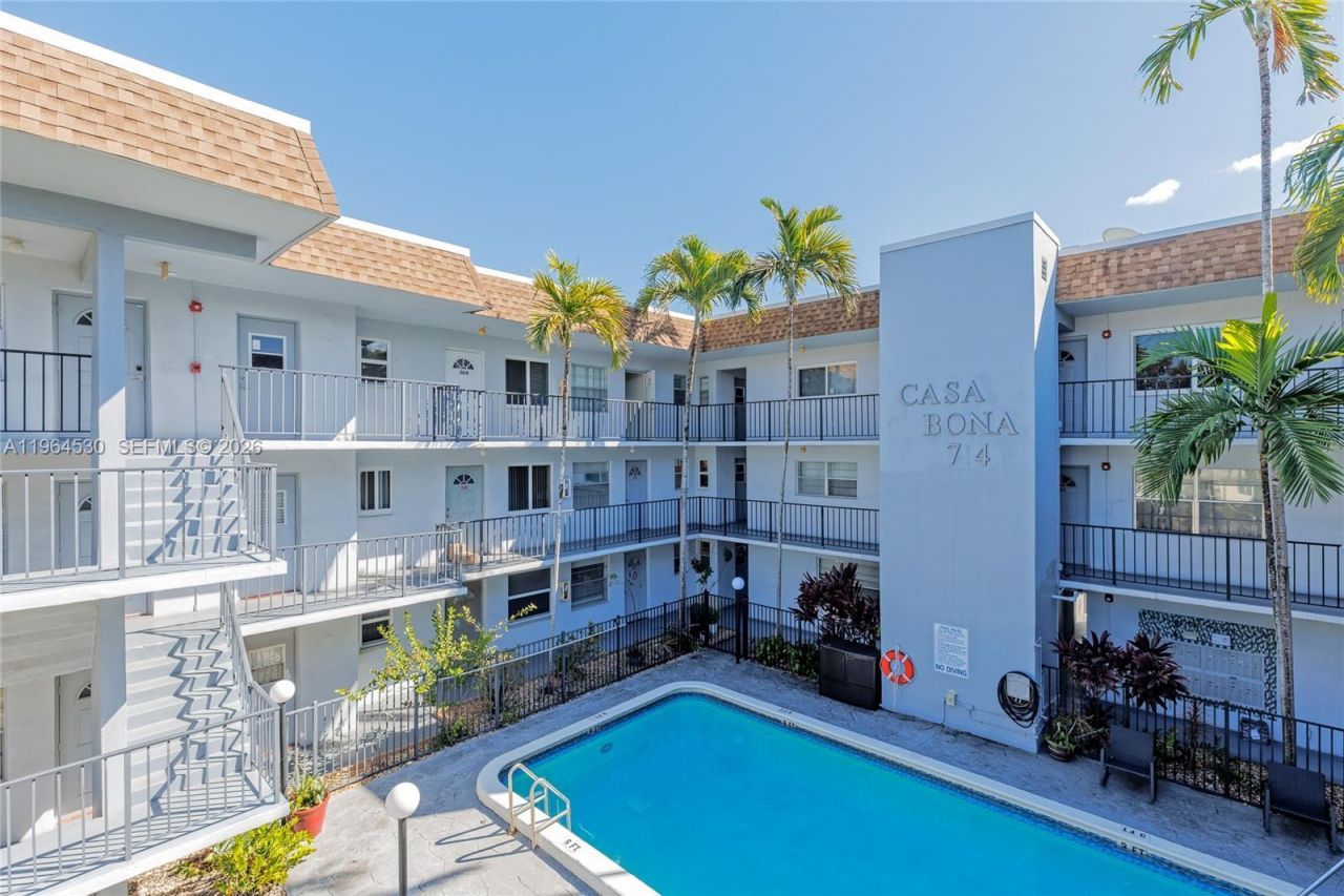 714 NE 10th St , Unit 307, Hallandale Beach, FL 33009 Photo