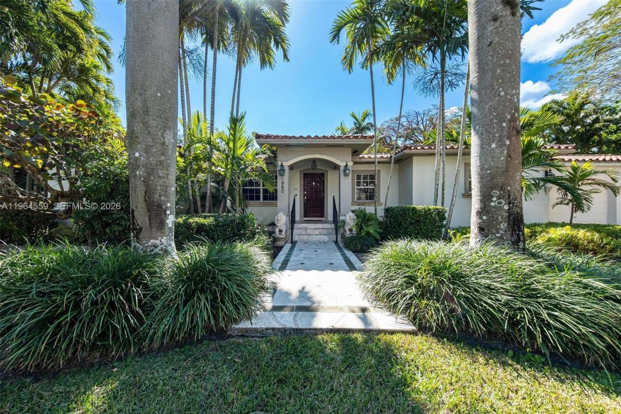 5990 SW 83rd St, South Miami, FL 33143 Photo