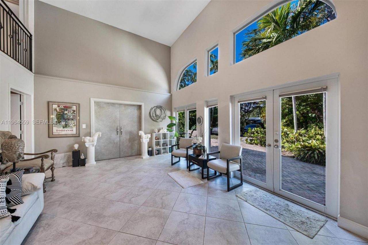 5990 SW 83rd St, South Miami, FL 33143 Photo