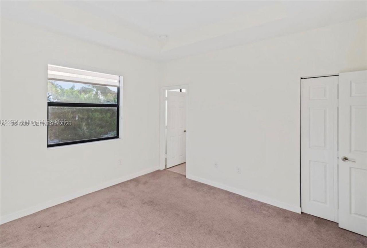 11091 W 32nd Ln, Hialeah, FL 33018 Photo