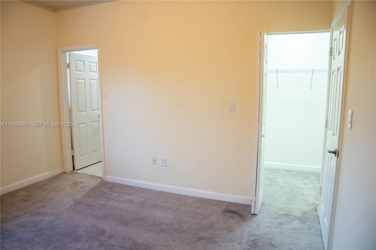 11091 W 32nd Ln, Hialeah, FL 33018 Photo