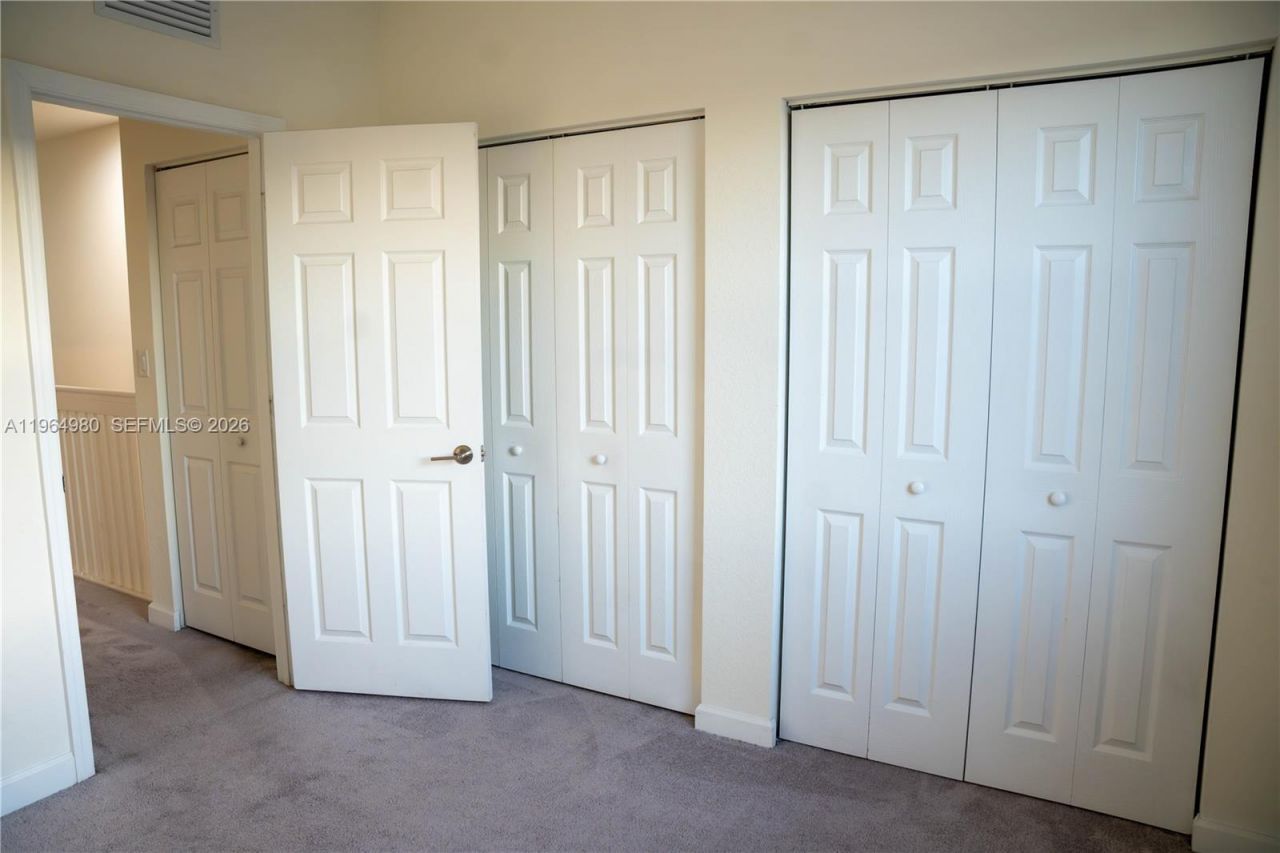 11091 W 32nd Ln, Hialeah, FL 33018 Photo