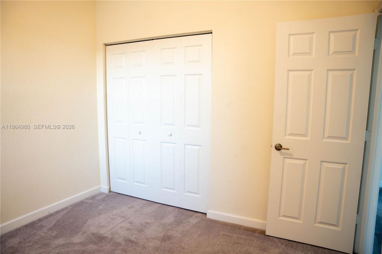 11091 W 32nd Ln, Hialeah, FL 33018 Photo