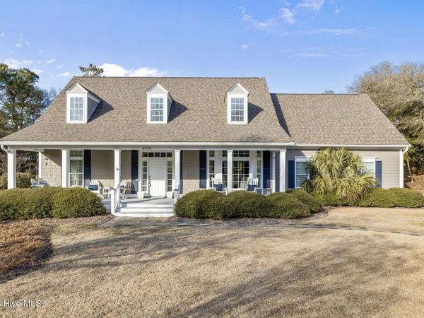 202 Laughing Gull Court, Emerald Isle, NC 28594
