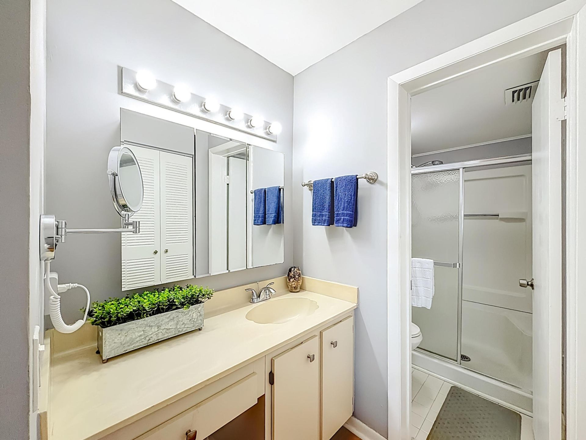 150 Lake Nancy Lane, Unit 419, West Palm Beach, FL 33411 Photo