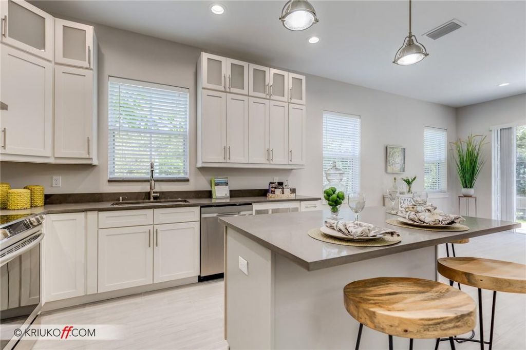 637 SW 12 Avenue, Fort Lauderdale, FL 33312 Photo